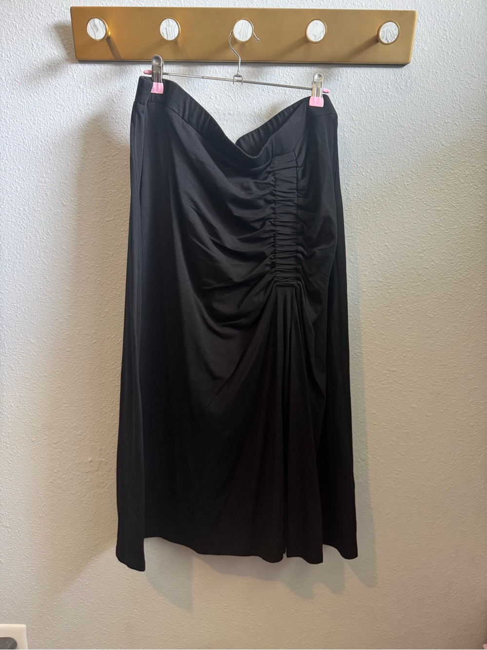EUC DKNY Black Ruched Jersey Midi Skirt